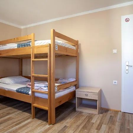 Adriatic (adults Only) Hostel *