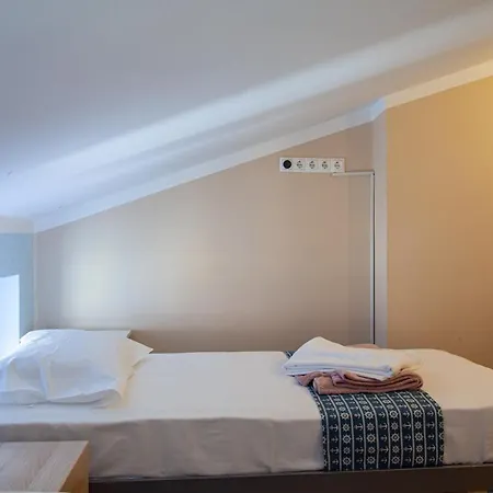 Hostel Adriatic (adults Only)