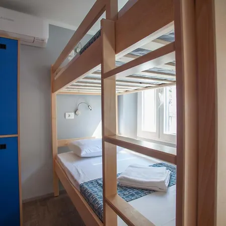 Adriatic (adults Only) Hostel *