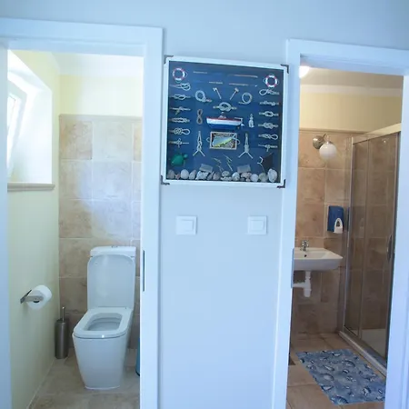 Adriatic (adults Only) Hostel *