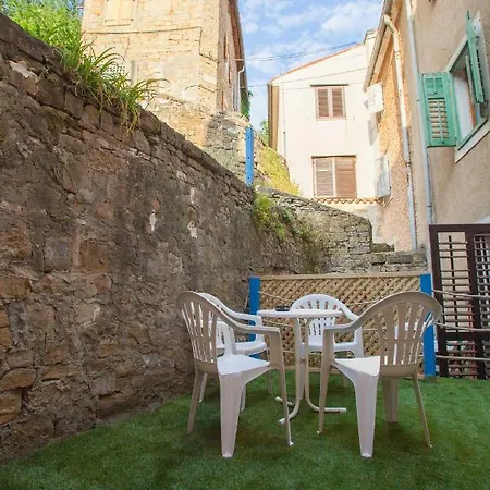 Adriatic (adults Only) Hostel