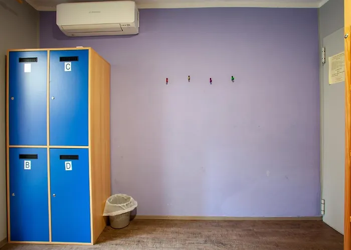 Adriatic (adults Only) Hostel *