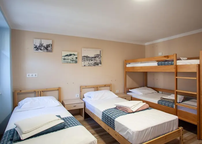 Hostal Adriatic (adults Only) *