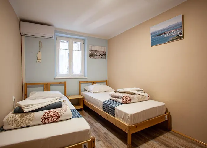 Adriatic (adults Only) Hostel *