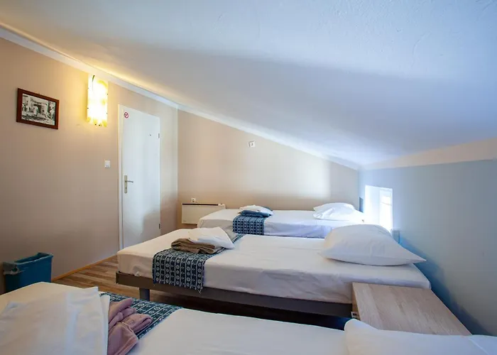 Хостел Adriatic (adults Only) *