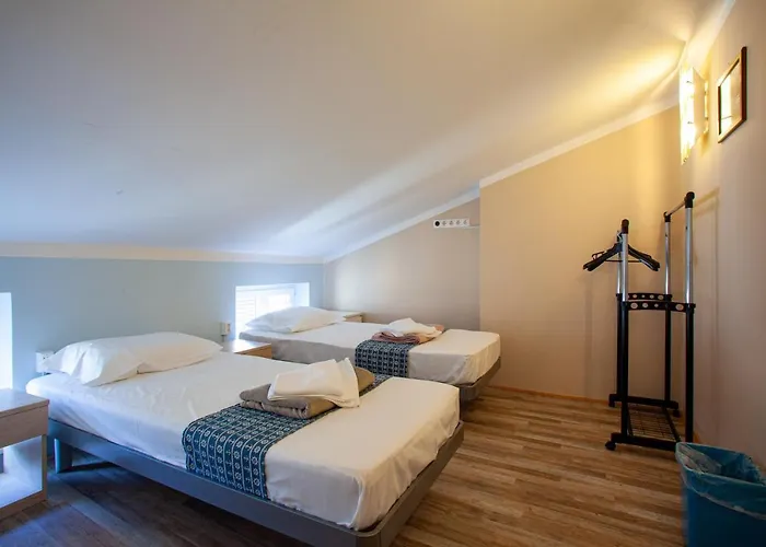 Adriatic (adults Only) Hostel *