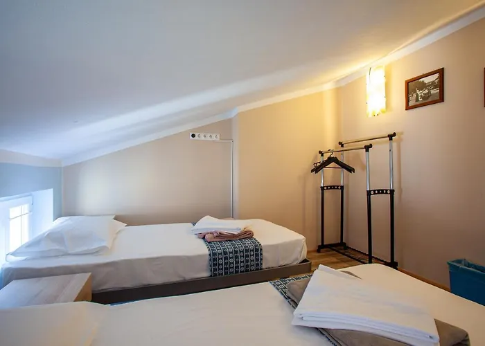 Хостел Adriatic (adults Only)