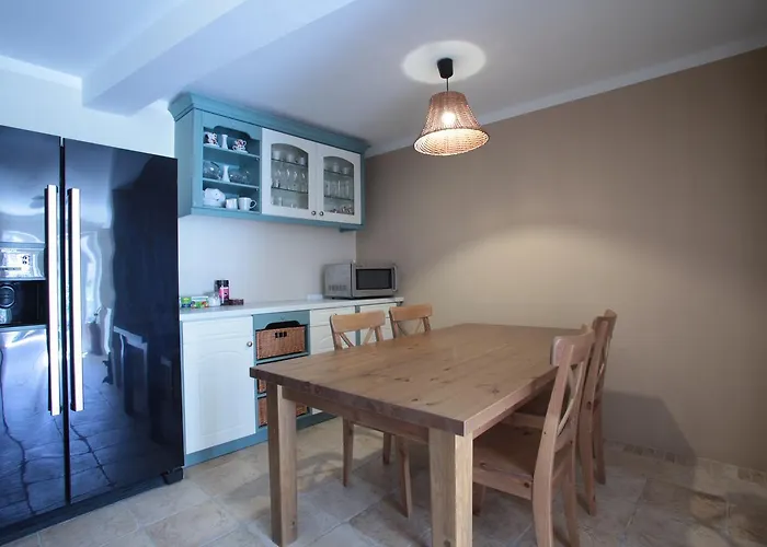 Adriatic (adults Only) Хостел *