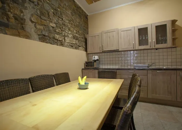 Adriatic (adults Only) Hostel *